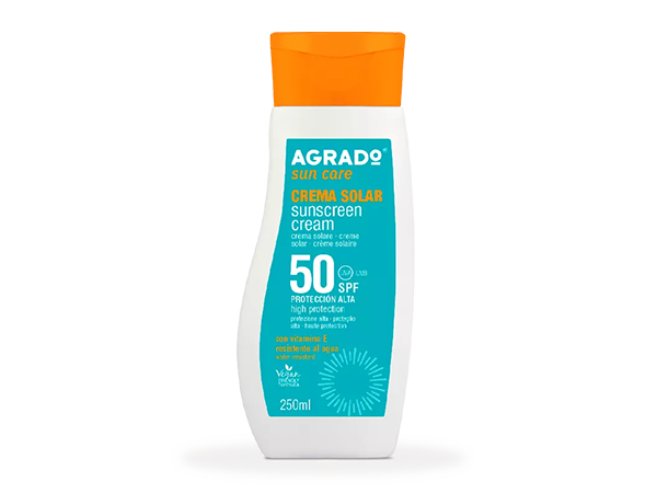 Слънцезащитен крем-лосион за тяло SPF50 250 мл. – Agrado Слънцезащитен крем-лосион за тяло SPF50 250 мл. – Agrado